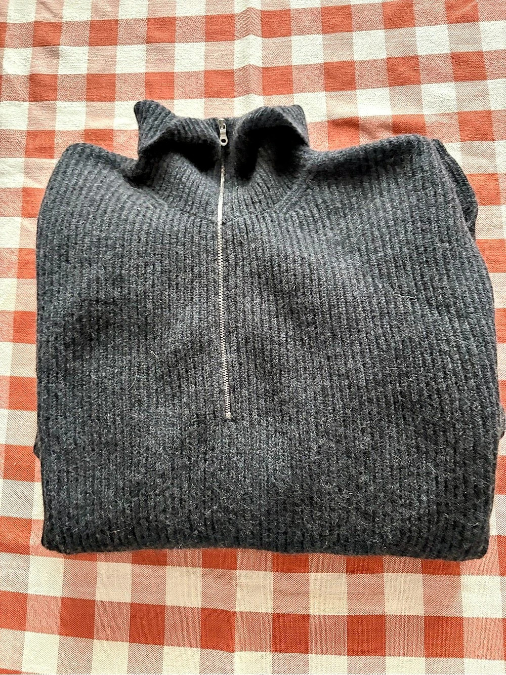 GOBI Cashmere Zip-Up Sweater in Gray Size Medium NWT